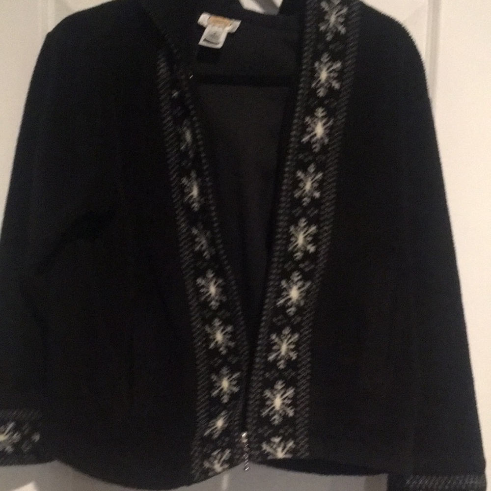 Snowflake sweater with hood